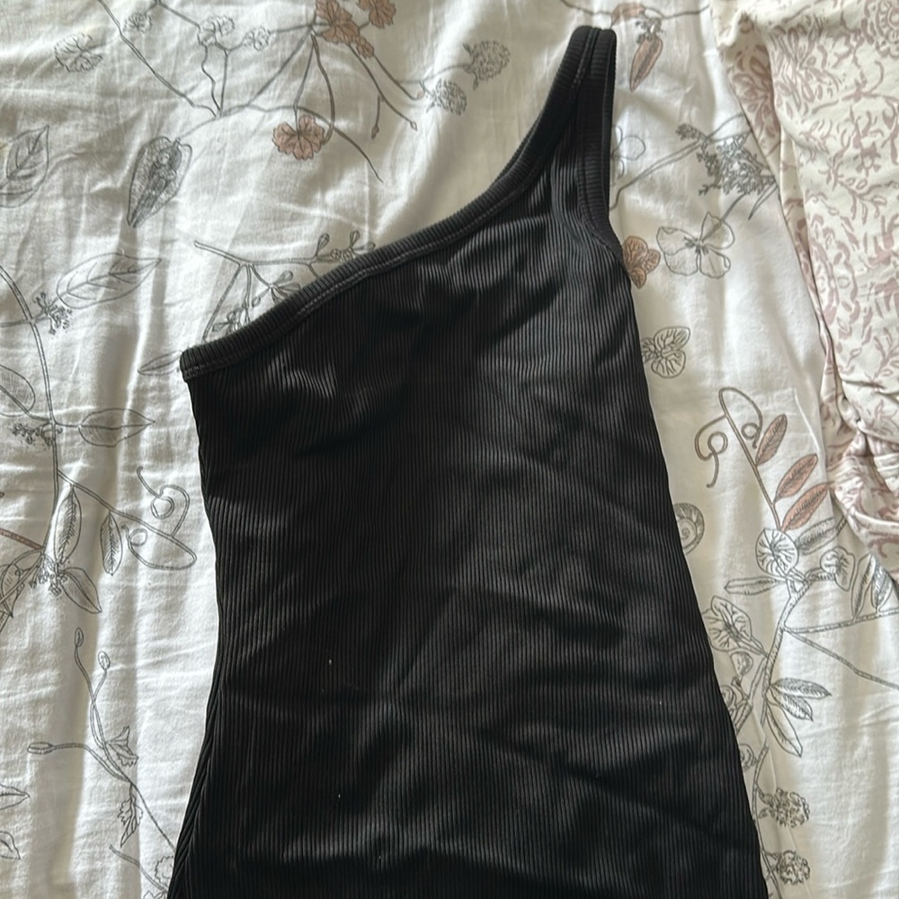 WHBM FORME Ribbed One shoulder tank